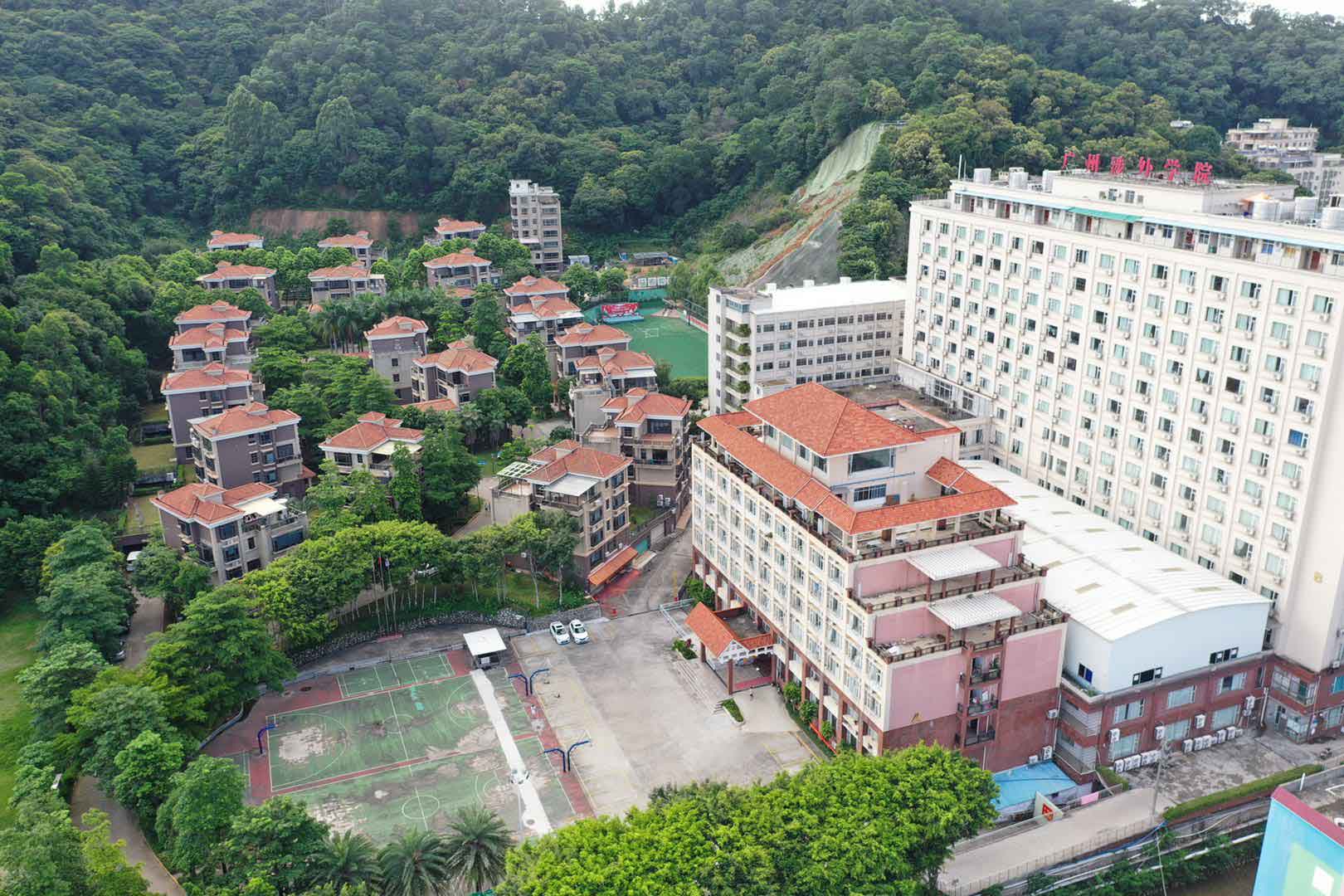2021年廣州涉外經(jīng)濟(jì)職業(yè)技術(shù)學(xué)院高職擴(kuò)招專項(xiàng)招生簡(jiǎn)章(圖2)